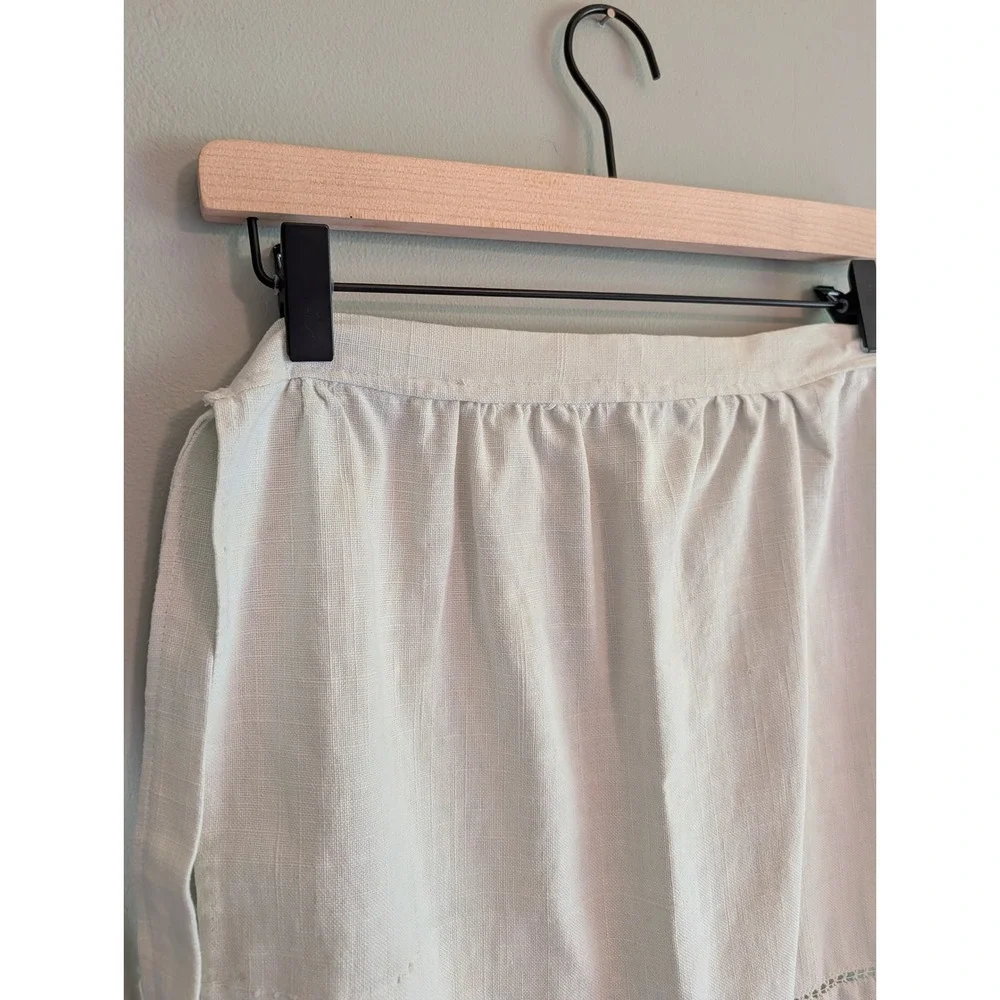 Vintage White Linen Half Apron Crochet Lace Trim Cottagecore Farmhouse Victorian